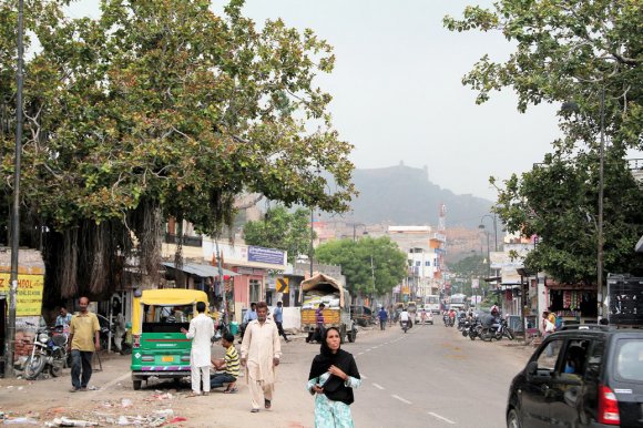 Le fort de Nahargarh, vu depuis Amber