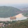 Jal Mahal sur son lac, entre Amber et Jaipur