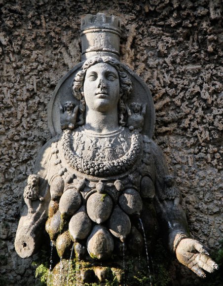 Villa d'Este - Fontana di Diana Efesia