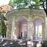 Kiosque dans le Jardin Mikhailovsky